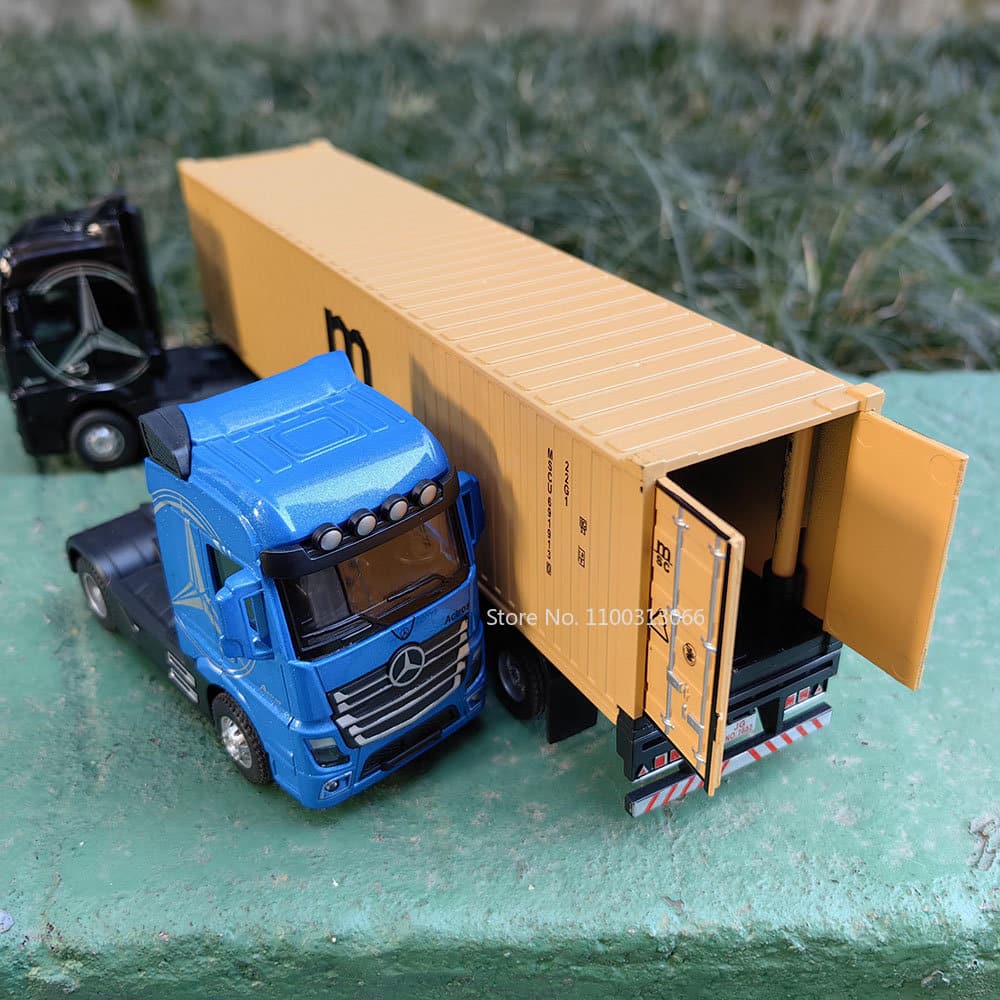משאית מיכל צעצוע עם קול ואורות - גודל 1:50
